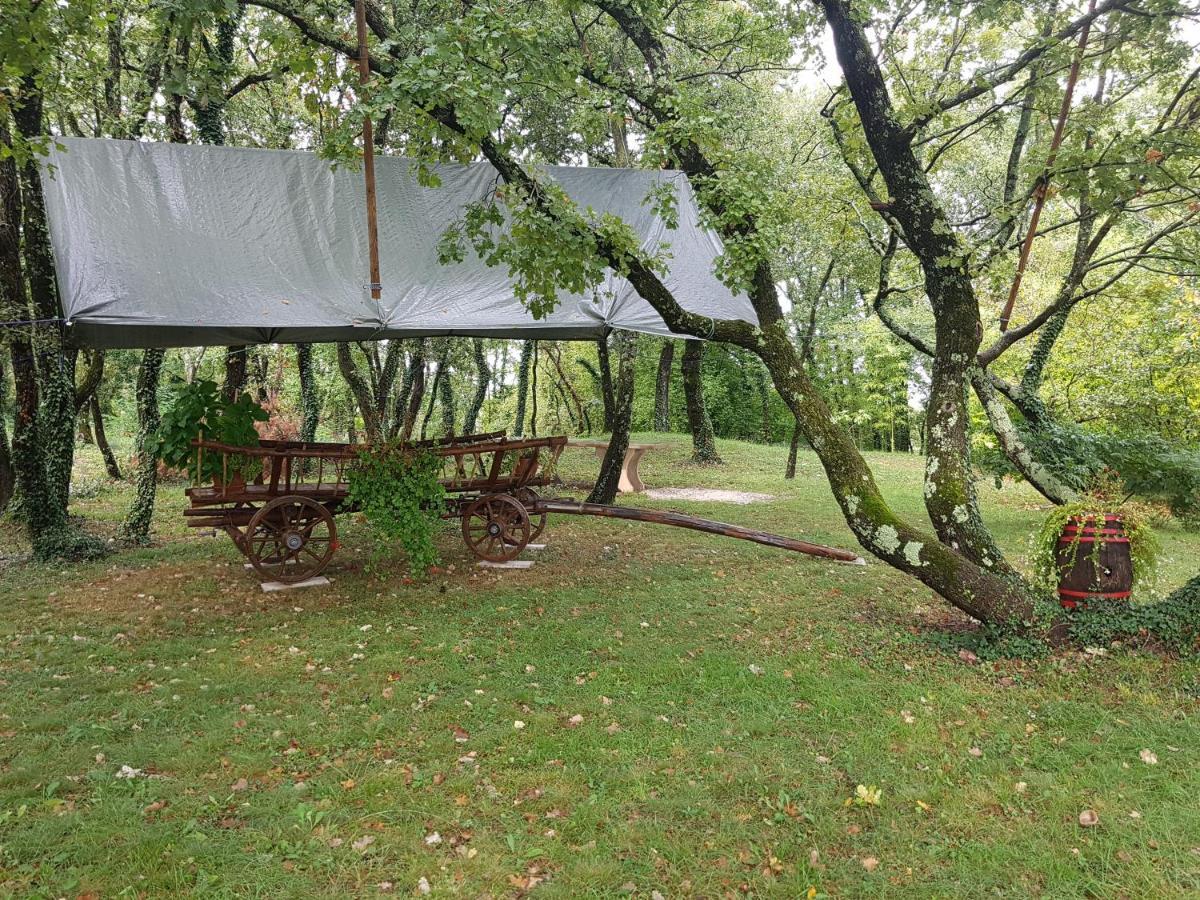 Villa Fragola - Holiday House With Large Garden Tinjan Zewnętrze zdjęcie